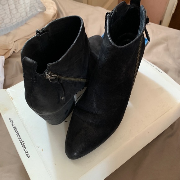 Steve Madden Black Suede Booties - Picture 3 of 5